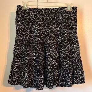 Ava Christine black floral tiered skirt size L